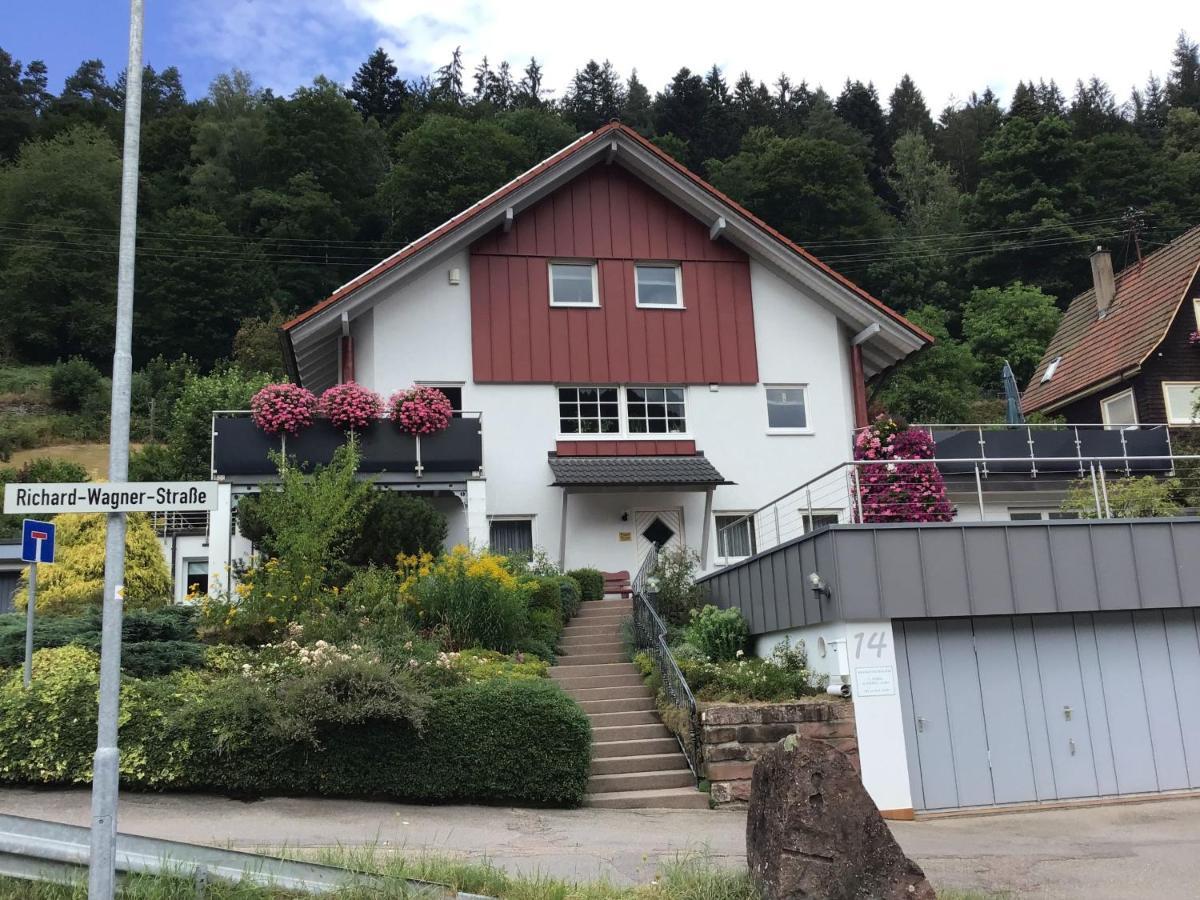 Ferienwohnung Am Eiberg Bad Wildbad Bagian luar foto