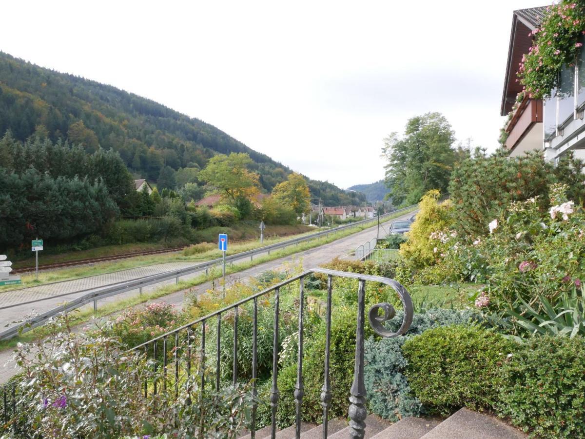 Ferienwohnung Am Eiberg Bad Wildbad Bagian luar foto